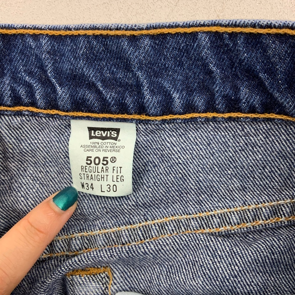 Vintage Levi’s 505 High Waist wedgie fit Jeans - Picture 8 of 8